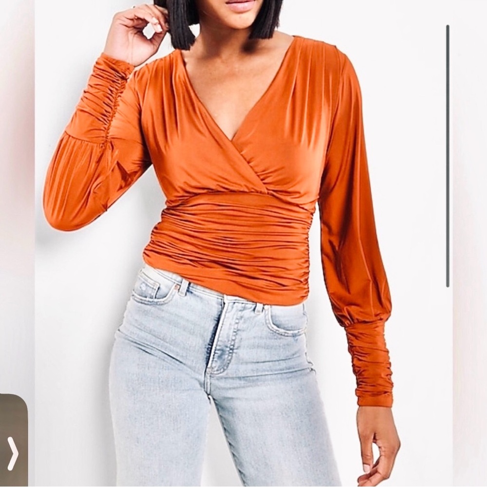 EXPRESS HARVEST GOLD V-NECK BLOUSE W/ & RUCHED WAIST XL